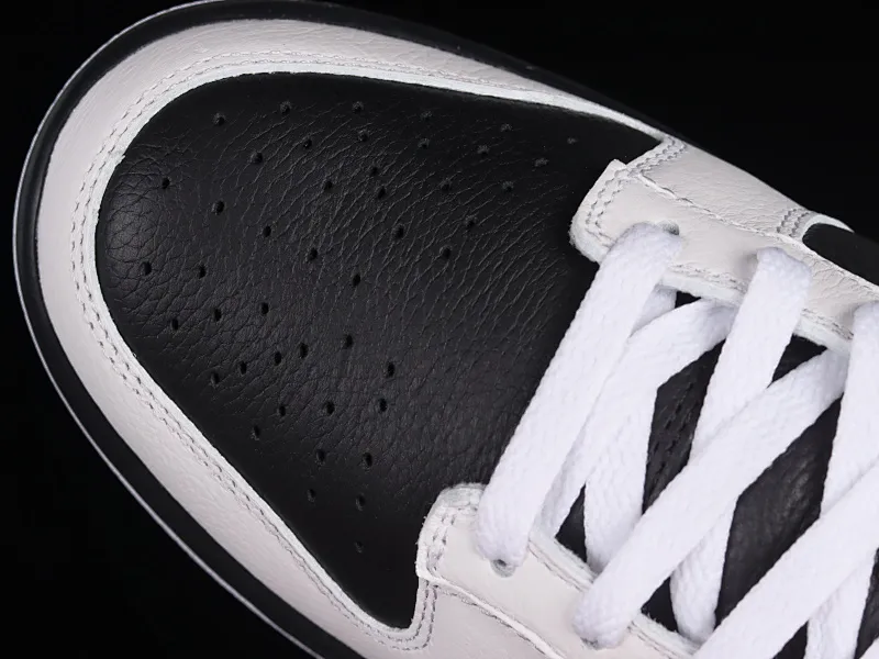 All Categories Nk SB Dunk Series Nk SB Dunk Low Low-top Sneakers C Version Nk Dunk Low "Reverse Panda" White and Black Reverse Panda SB Smashing Backboard Fashion Casual Sneakers FD9064-011